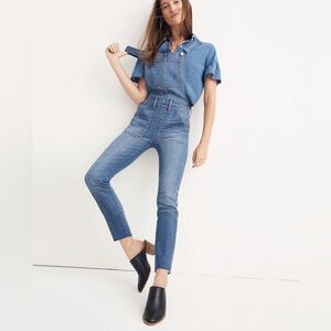 Madewell Skinny Overalls in Kemp Wash size S denim bib overalls